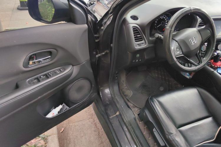 Used Honda Vezel 2020 1.5L CVT Pioneer Edition Driver Seat