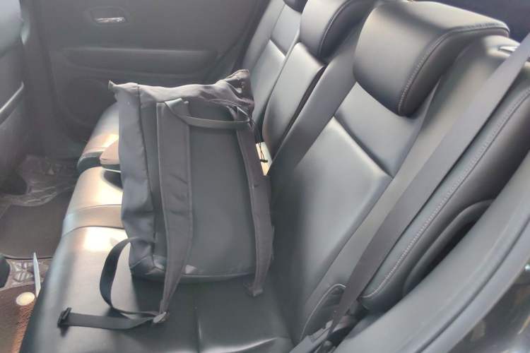 Used Honda Vezel 2020 1.5L CVT Pioneer Edition Left Rear Seat