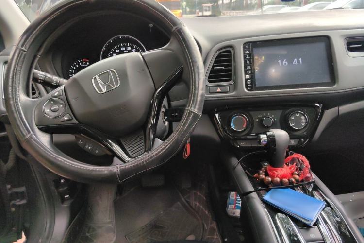 Used Honda Vezel 2020 1.5L CVT Pioneer Edition Steering Wheel