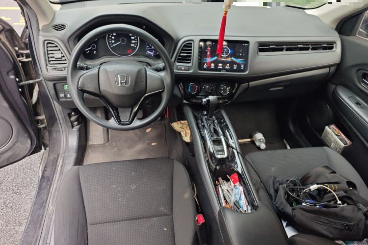 Used Honda Vezel 2020 1.5L CVT Elite Edition Center Console