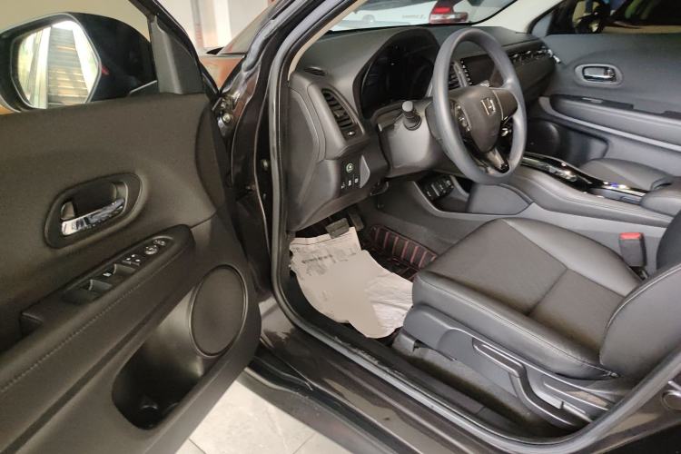 Used Honda Vezel 2020 1.5L CVT Pioneer Edition Driver Seat