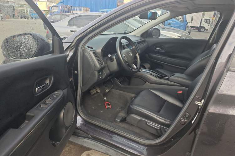 Used Honda Vezel 2020 1.5L CVT Pioneer Edition Driver Seat
