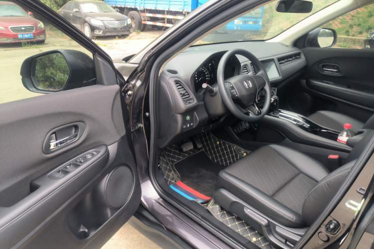 Used Honda Vezel 2020 1.5L CVT Pioneer Edition Driver Seat