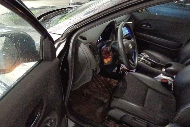 Used Honda Vezel 2020 1.5L CVT Pioneer Edition Driver Seat