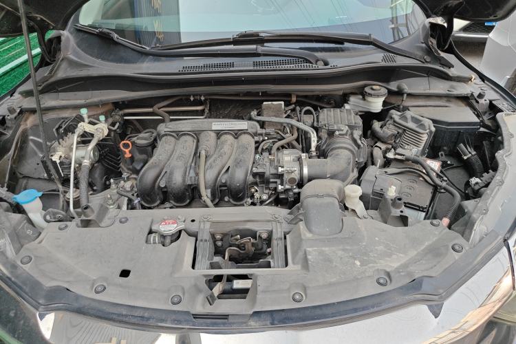 Used Honda Vezel 2020 1.5L CVT Elite Edition Engine Bay