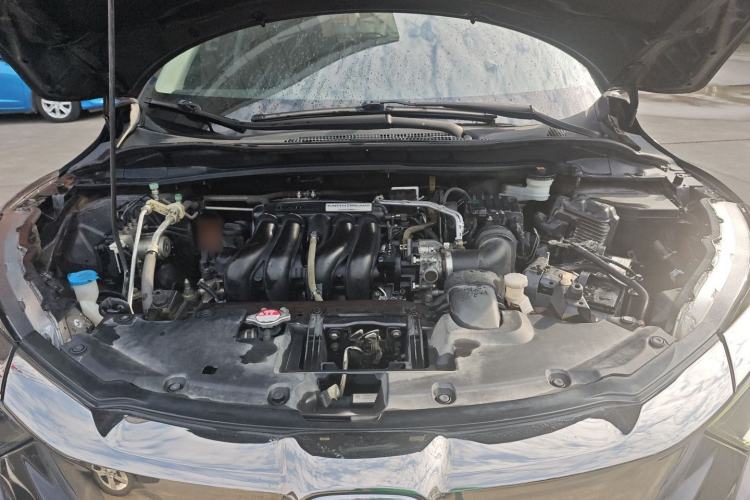 Used Honda Vezel 2020 1.5L CVT Pioneer Edition Engine Bay