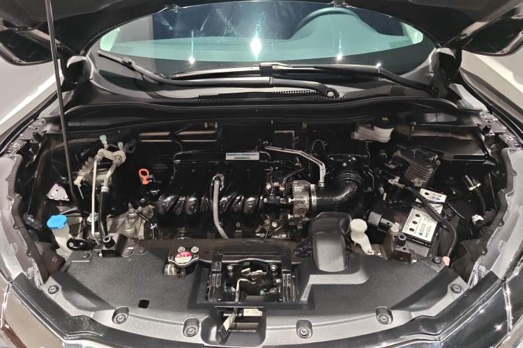Used Honda Vezel 2020 1.5L CVT Pioneer Edition Engine Bay