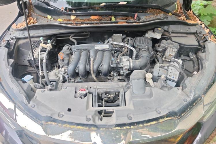 Used Honda Vezel 2020 1.5L CVT Luxury Edition Engine Bay