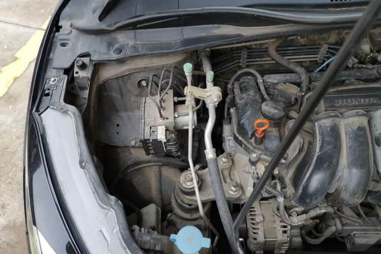 Used Honda Vezel 2020 1.5L CVT Pioneer Edition Engine Bay Right