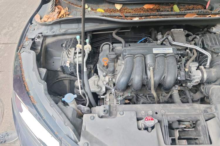 Used Honda Vezel 2020 1.5L CVT Luxury Edition Engine Bay Right