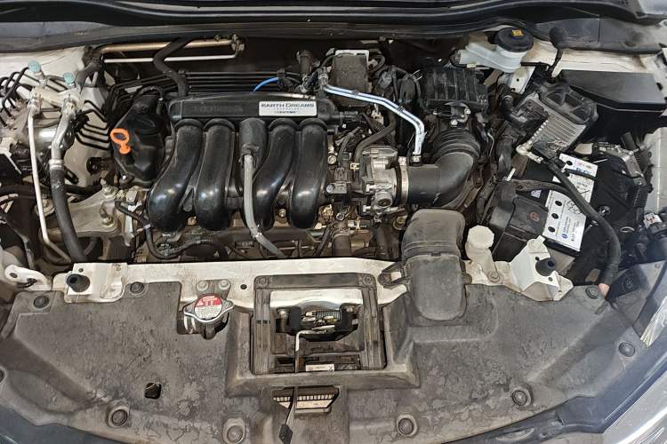 Used Honda Vezel 2020 1.5L CVT Pioneer Edition Engine Bay