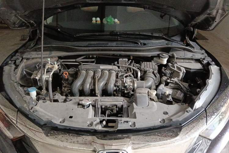 Used Honda Vezel 2020 1.5L CVT Pioneer Edition Engine Bay