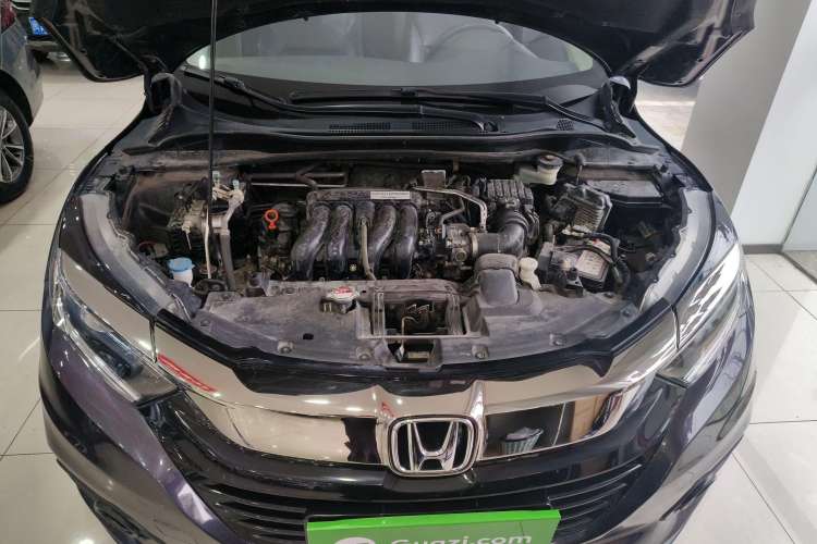 Used Honda Vezel 2020 1.5L CVT Elite Edition Engine Bay