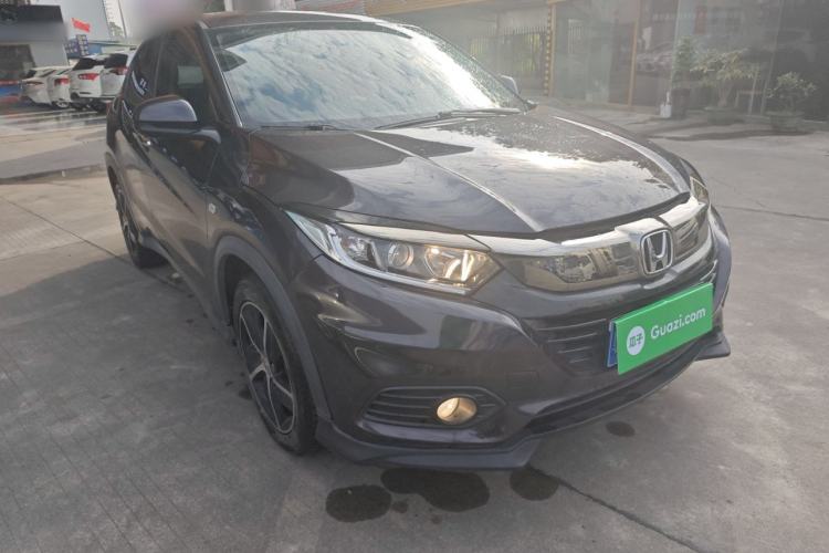 Used Honda Vezel 2020 1.5L CVT Pioneer Edition Front Right 45 Deg