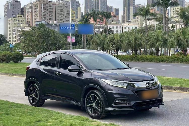 Used Honda Vezel 2020 1.5L CVT Luxury Edition Front Right 45 Deg
