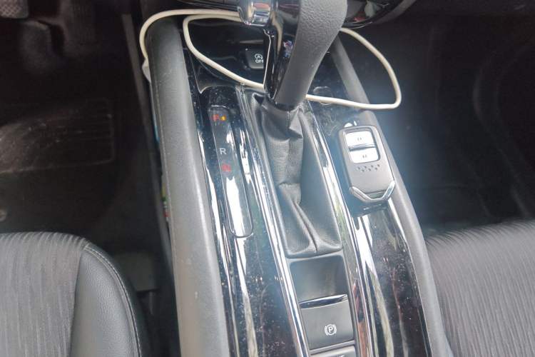 Used Honda Vezel 2020 1.5L CVT Luxury Edition Gear Lever