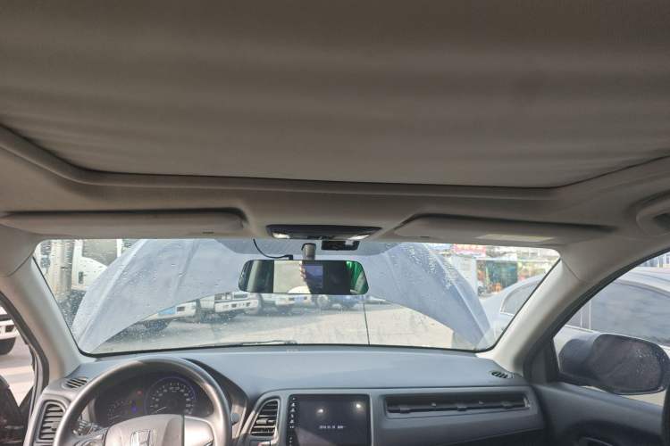 Used Honda Vezel 2020 1.5L CVT Pioneer Edition Headliner