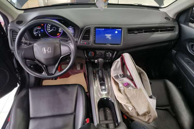 Used Honda Vezel 2020 1.5L CVT Elite Edition Interior 2