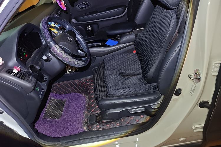 Used Honda Vezel 2020 1.5L CVT Pioneer Edition Left Front Seat