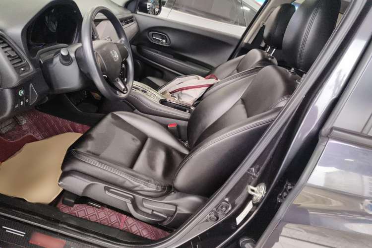 Used Honda Vezel 2020 1.5L CVT Elite Edition Left Front Seat