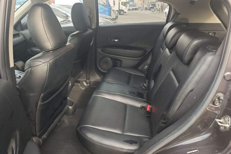 Used Honda Vezel 2020 1.5L CVT Pioneer Edition Left Rear Seat