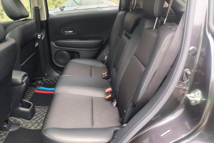 Used Honda Vezel 2020 1.5L CVT Pioneer Edition Left Rear Seat