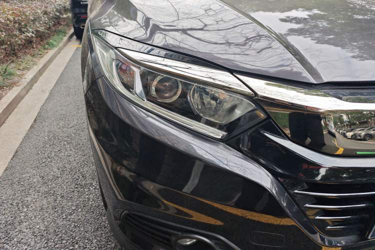 Used Honda Vezel 2020 1.5L CVT Elite Edition Right Front Headlight