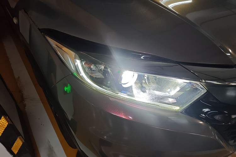 Used Honda Vezel 2020 1.5L CVT Pioneer Edition Right Front Headlight