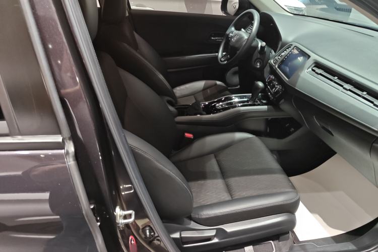 Used Honda Vezel 2020 1.5L CVT Pioneer Edition Right Front Seat