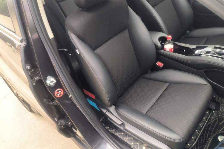 Used Honda Vezel 2020 1.5L CVT Pioneer Edition Right Front Seat