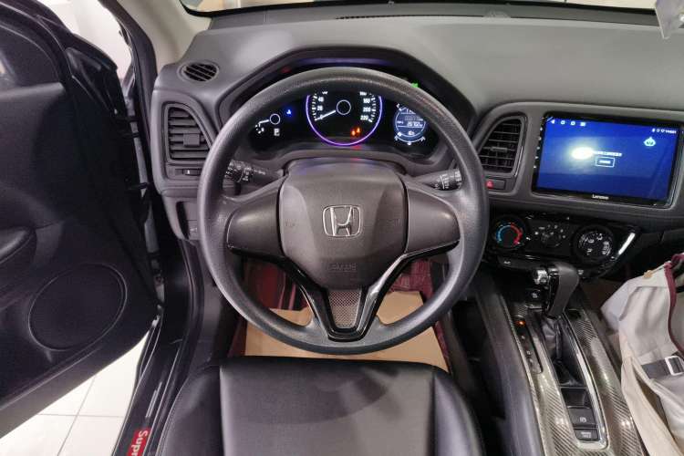 Used Honda Vezel 2020 1.5L CVT Elite Edition Steering Wheel