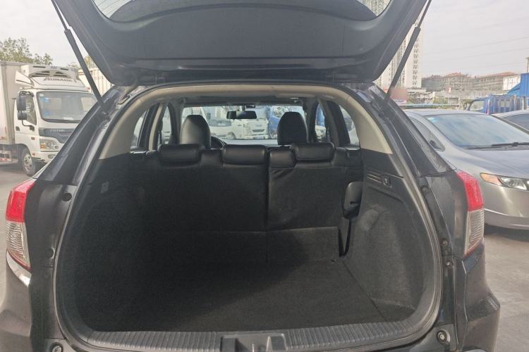 Used Honda Vezel 2020 1.5L CVT Pioneer Edition Trunk