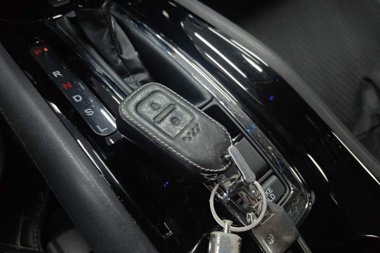 Used Honda Vezel 2020 1.5L CVT Luxury Edition Vehicle Key