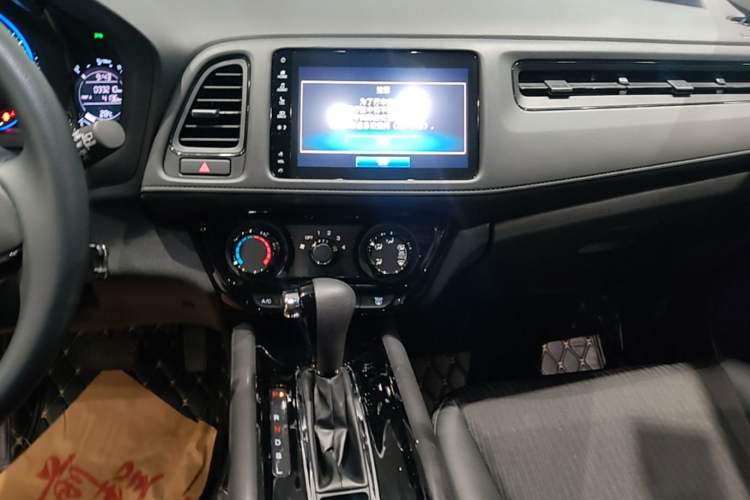 Used Honda Vezel 2020 1.5L CVT Pioneer Edition Audio And AC Panel