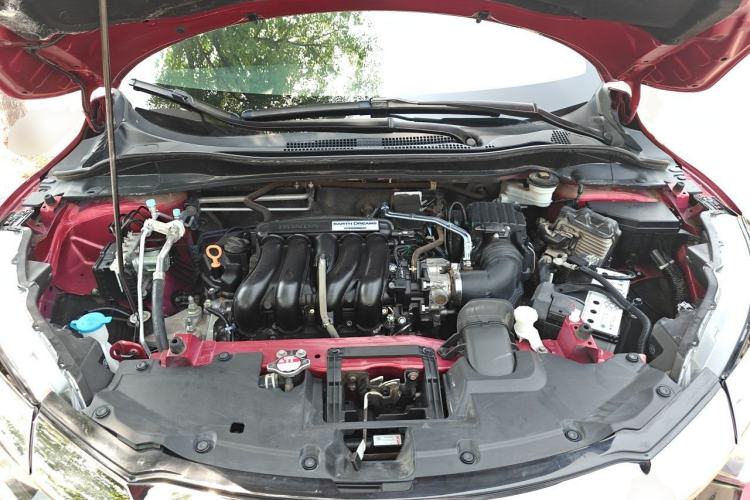 Used Honda Vezel 2020 1.5L CVT Luxury Edition Engine Bay