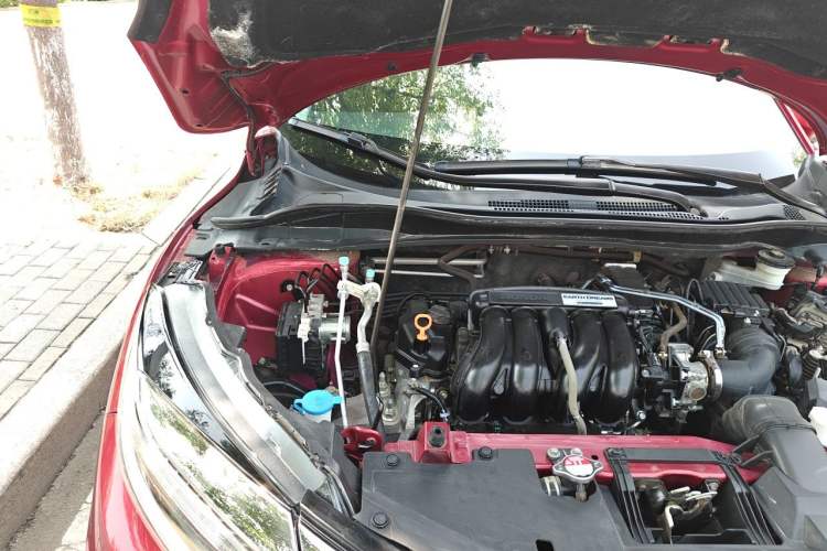 Used Honda Vezel 2020 1.5L CVT Luxury Edition Engine Bay Right