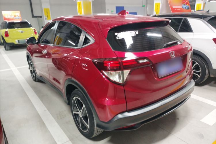 Used Honda Vezel 2020 1.5L CVT Luxury Edition Exterior 2