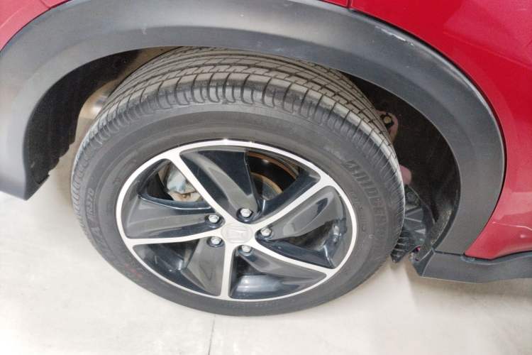 Used Honda Vezel 2020 1.5L CVT Luxury Edition Exterior 5