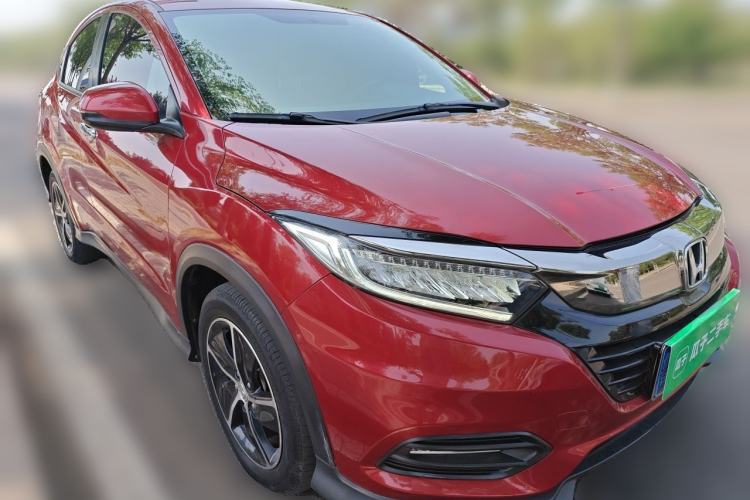Used Honda Vezel 2020 1.5L CVT Luxury Edition Front Right 45 Deg