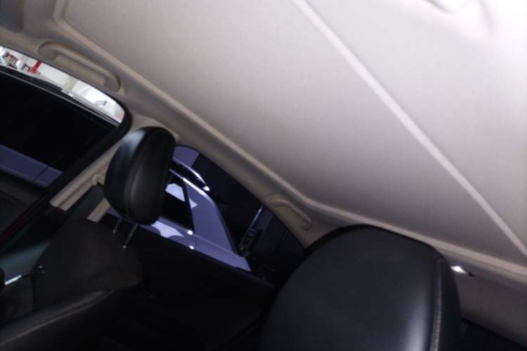 Used Honda Vezel 2020 1.5L CVT Luxury Edition Headliner