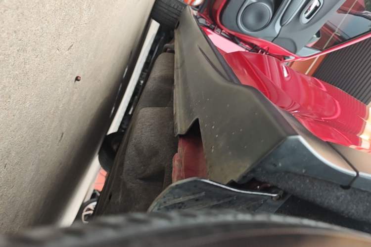 Used Honda Vezel 2020 1.5L CVT Pioneer Edition Left Side Sill