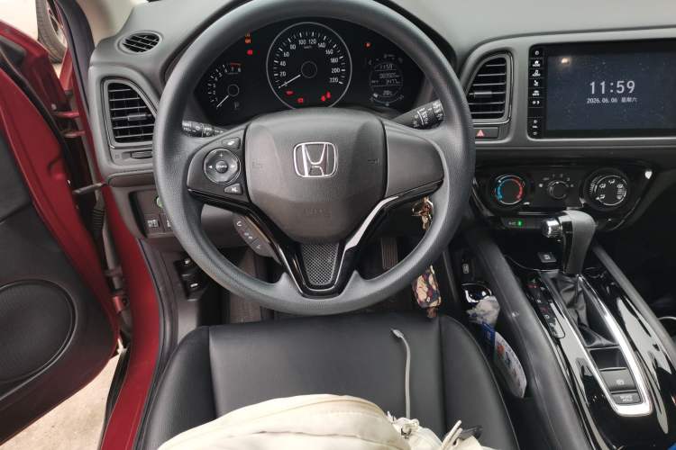 Used Honda Vezel 2020 1.5L CVT Pioneer Edition Steering Wheel