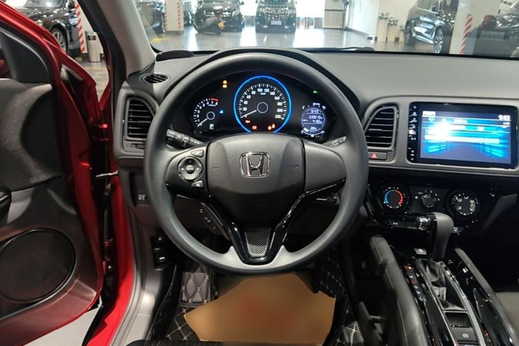 Used Honda Vezel 2020 1.5L CVT Pioneer Edition Steering Wheel