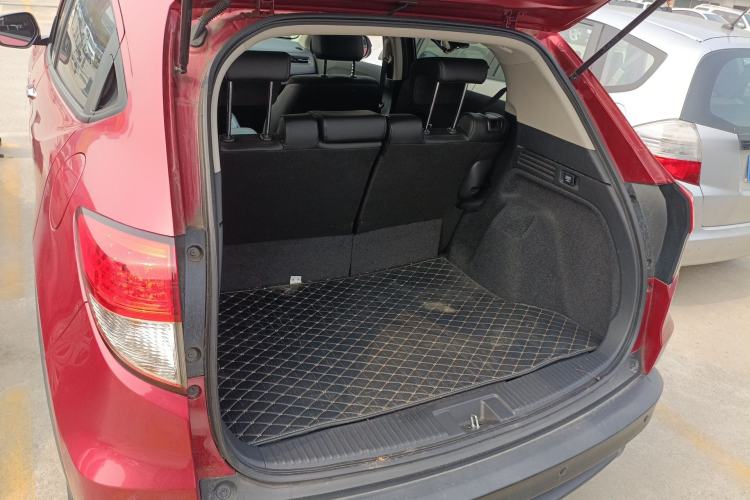 Used Honda Vezel 2020 1.5L CVT Pioneer Edition Trunk