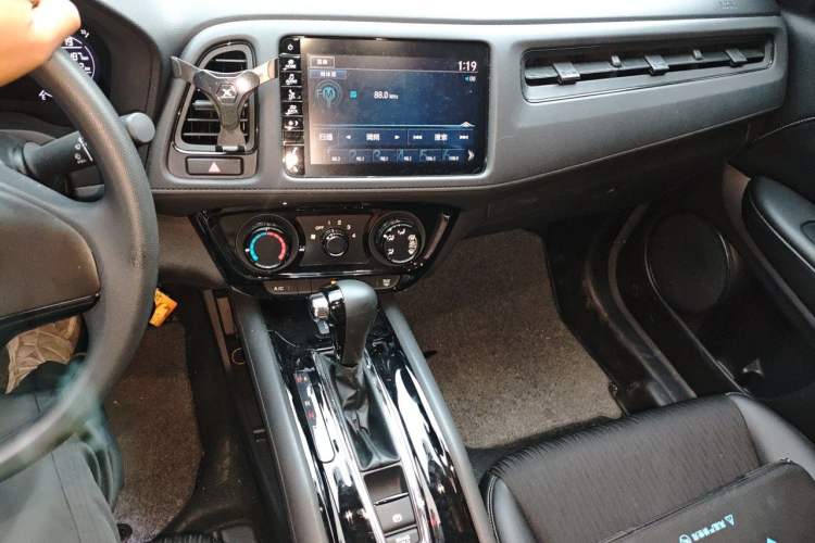 Used Honda Vezel 2020 1.5L CVT Pioneer Edition Audio And AC Panel