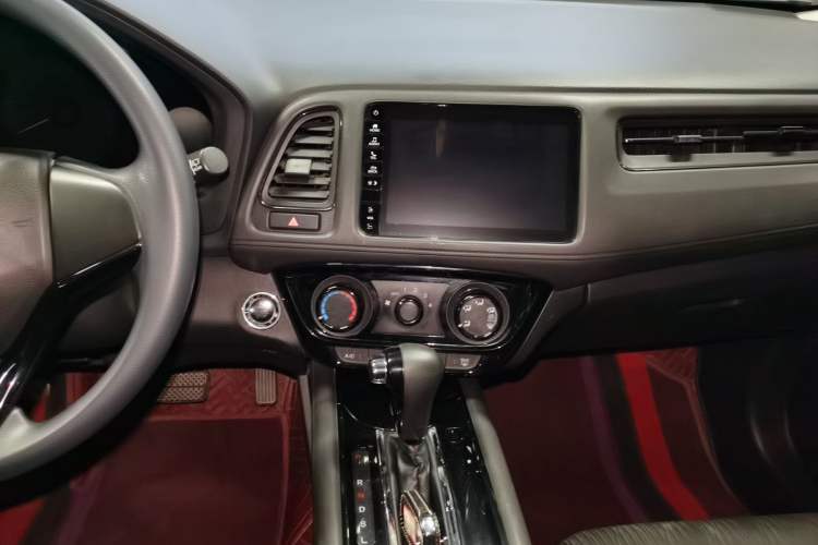 Used Honda Vezel 2020 1.5L CVT Luxury Edition Audio And AC Panel