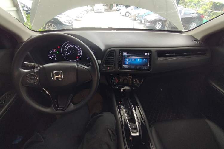 Used Honda Vezel 2020 1.5L CVT Pioneer Edition Audio And AC Panel