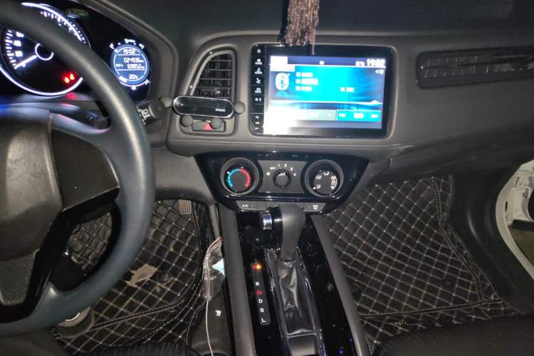 Used Honda Vezel 2020 1.5L CVT Pioneer Edition Audio And AC Panel