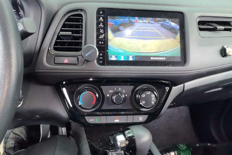 Used Honda Vezel 2020 1.5L CVT Pioneer Edition Audio And AC Panel