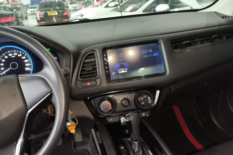Used Honda Vezel 2020 1.5L CVT Elite Edition Audio And AC Panel